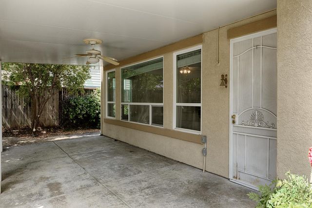 301 Marie Ct, Roseville, CA 95661