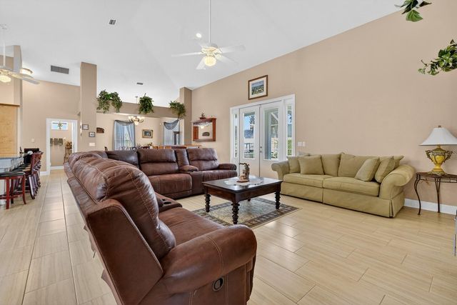 50 FURNESS PLACE, Palm Coast, FL 32137