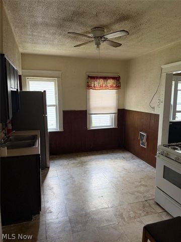 13709 Earlwood Road, Cleveland, OH 44110
