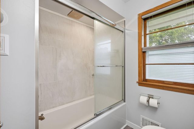 5132 4th Street NE, Columbia Heights, MN 55421