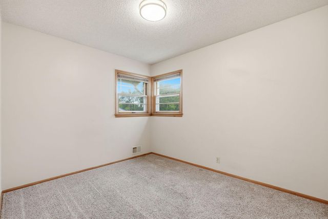 5132 4th Street NE, Columbia Heights, MN 55421