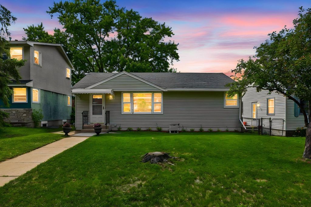 5132 4th Street NE, Columbia Heights, MN 55421