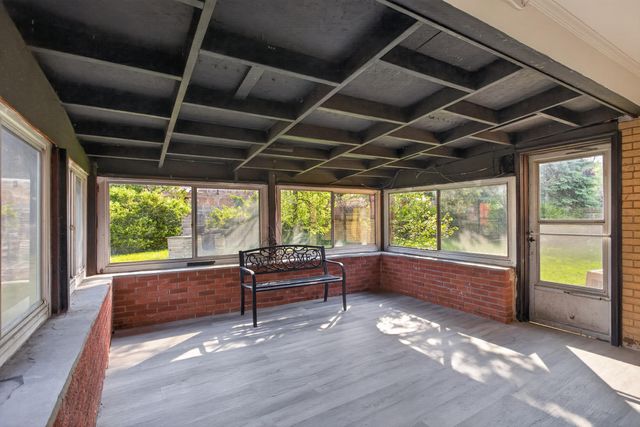 2136 Bruce Avenue, Lansing, MI 48915