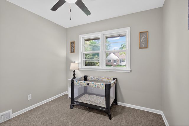 2136 Bruce Avenue, Lansing, MI 48915