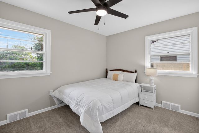 2136 Bruce Avenue, Lansing, MI 48915