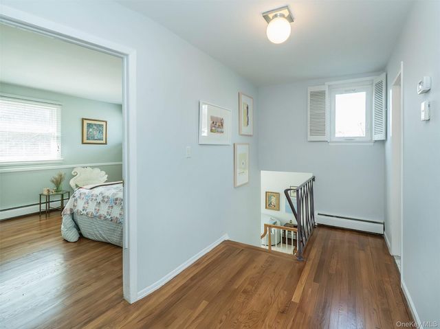 1 Deusenberg Drive, East Norwich, NY 11732