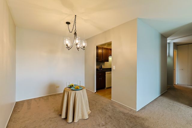 840 Wellington Avenue 501, Elk Grove Village, IL 60007