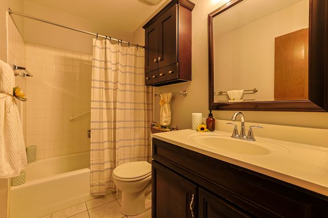 840 Wellington Avenue 501, Elk Grove Village, IL 60007