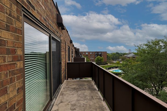 840 Wellington Avenue 501, Elk Grove Village, IL 60007