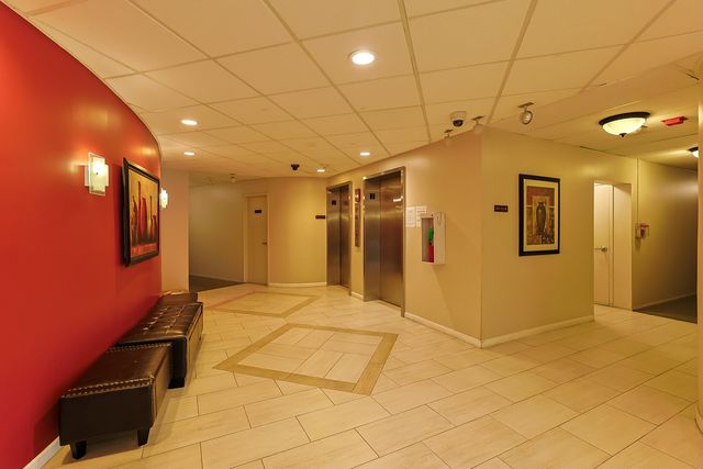 840 Wellington Avenue 501, Elk Grove Village, IL 60007