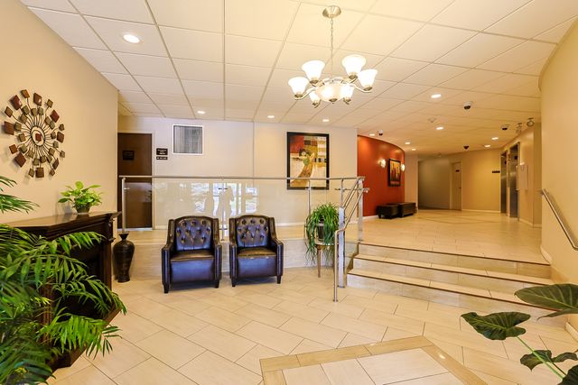840 Wellington Avenue 501, Elk Grove Village, IL 60007