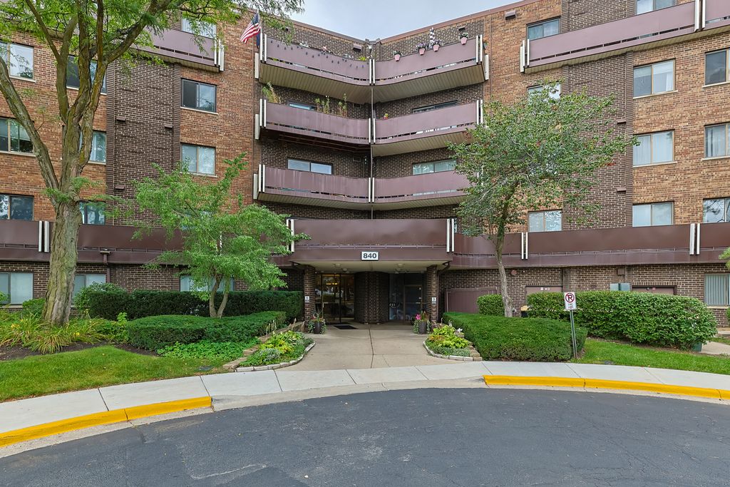 840 Wellington Avenue 501, Elk Grove Village, IL 60007
