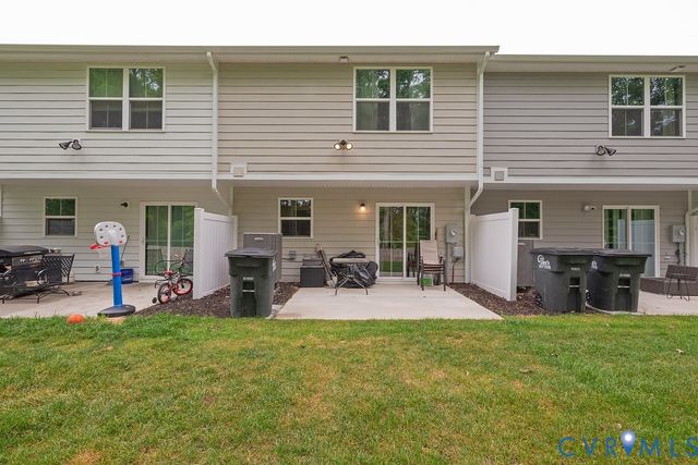 1129 Canterbury Ridge Rd, Richmond, VA 23224