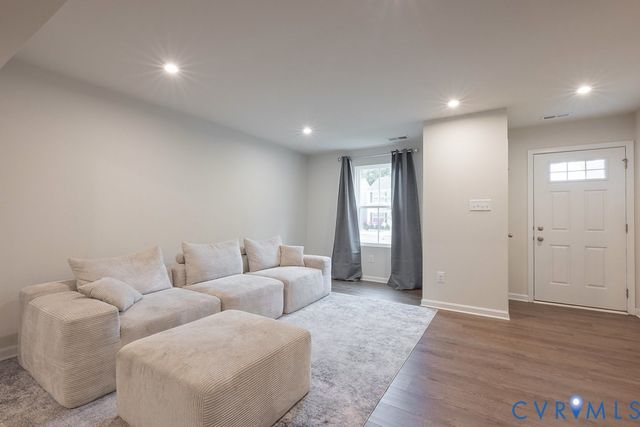 1129 Canterbury Ridge Rd, Richmond, VA 23224