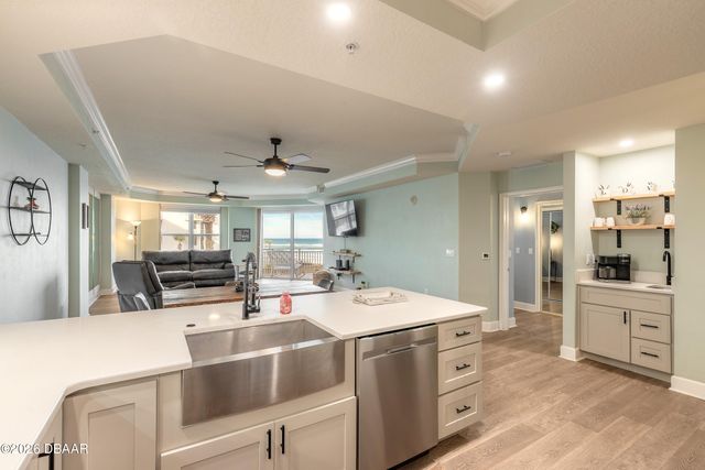 2403 S Atlantic Ave Apt 209, Daytona Beach, FL 32118