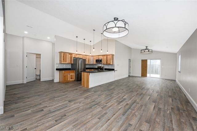 10209 Bryant Avenue, Columbia Station, OH 44028