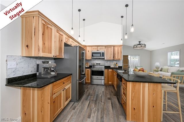 10209 Bryant Avenue, Columbia Station, OH 44028