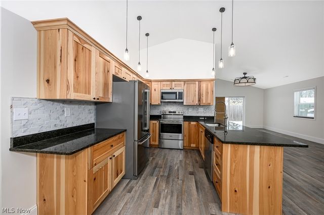 10209 Bryant Avenue, Columbia Station, OH 44028