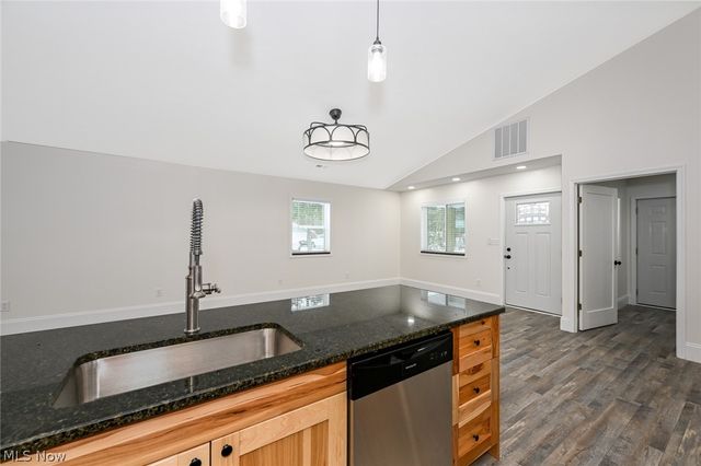 10209 Bryant Avenue, Columbia Station, OH 44028