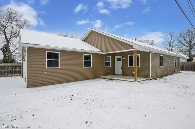 10209 Bryant Avenue, Columbia Station, OH 44028