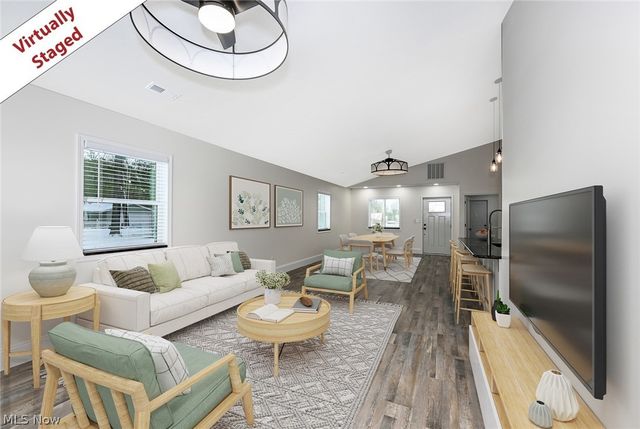 10209 Bryant Avenue, Columbia Station, OH 44028