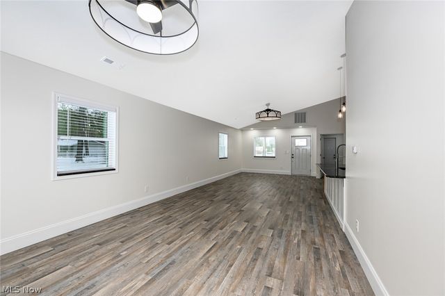 10209 Bryant Avenue, Columbia Station, OH 44028