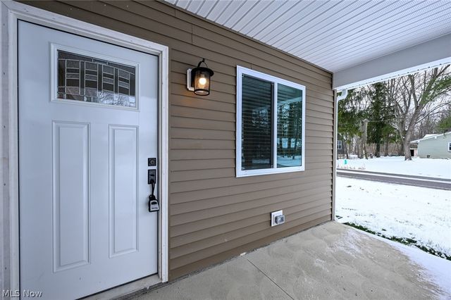 10209 Bryant Avenue, Columbia Station, OH 44028