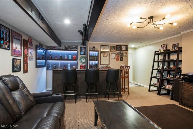 8537 Bentley Drive, Olmsted Falls, OH 44138