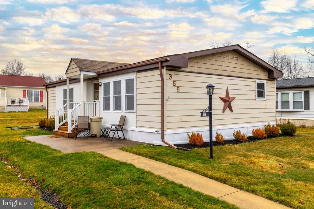 359 WOODSTREAM WAY, North Wales, PA 19454