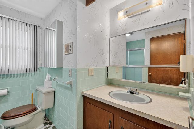 17 Crawford Street, Cranston, RI 02910