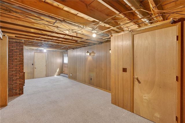 17 Crawford Street, Cranston, RI 02910