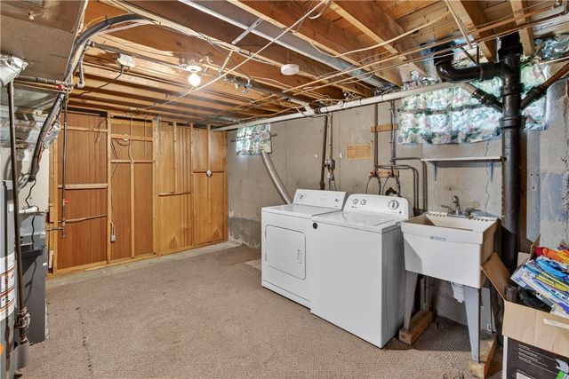 17 Crawford Street, Cranston, RI 02910