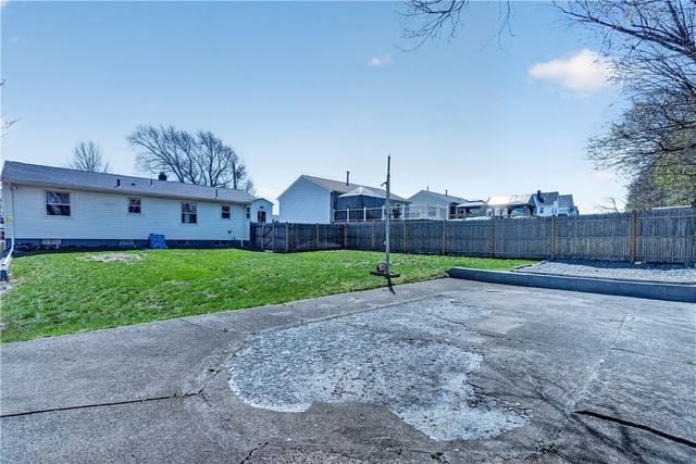 17 Crawford Street, Cranston, RI 02910