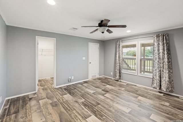 337 DEWEY LN, Seguin, TX 78155