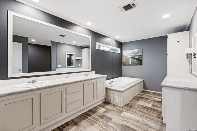 337 DEWEY LN, Seguin, TX 78155