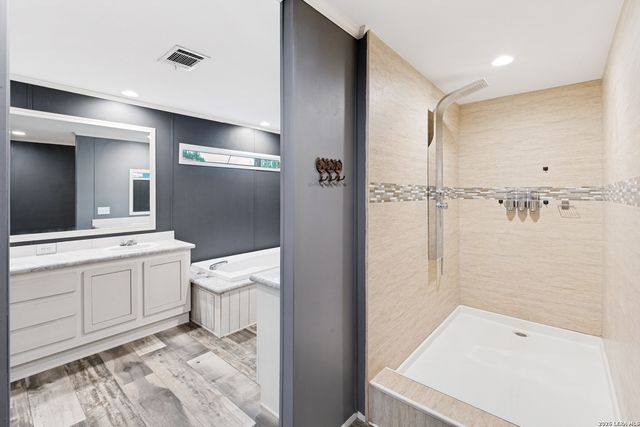 337 DEWEY LN, Seguin, TX 78155