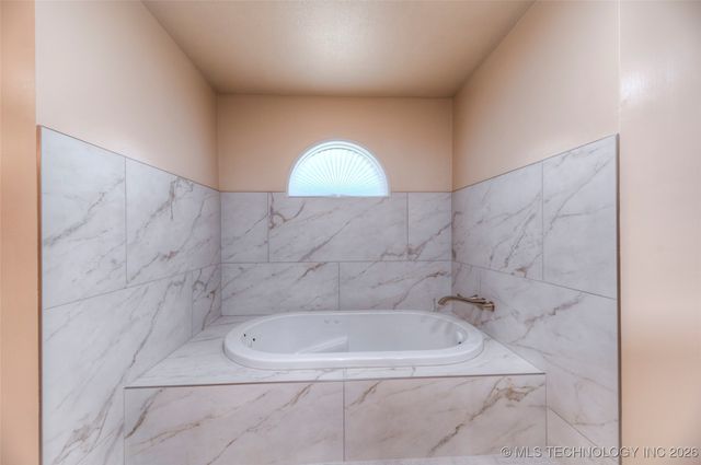 17834 E 93rd Street North, Owasso, OK 74055