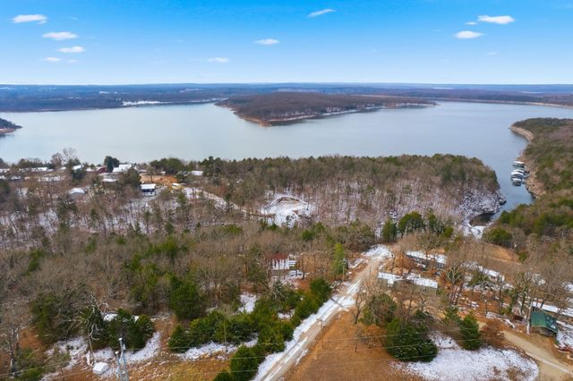 25986 Willow Road, Hermitage, MO 65668