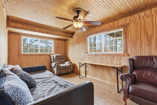 25986 Willow Road, Hermitage, MO 65668