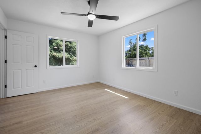 2924 Pock Ln, Stockton, CA 95205