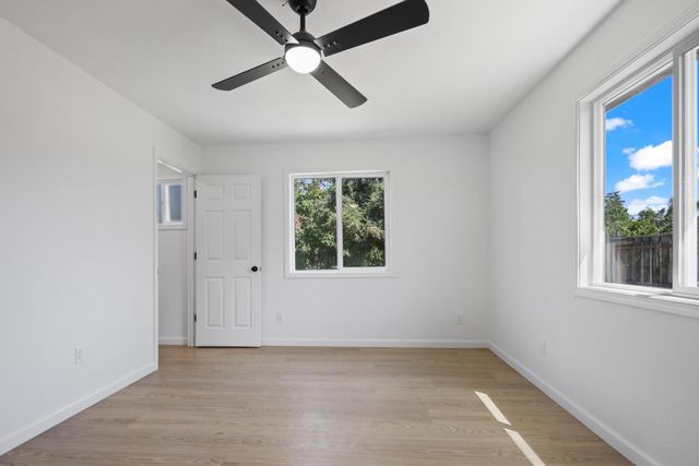 2924 Pock Ln, Stockton, CA 95205