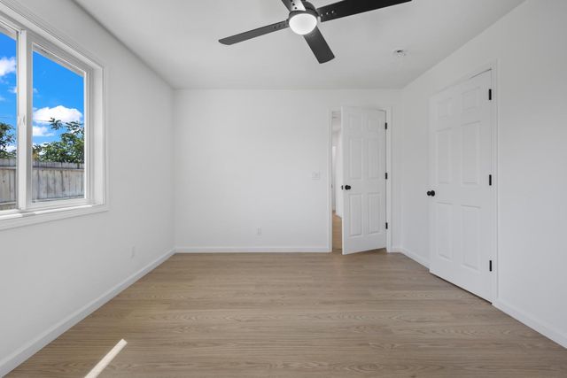 2924 Pock Ln, Stockton, CA 95205