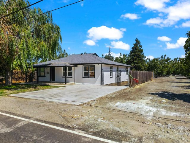 2924 Pock Ln, Stockton, CA 95205