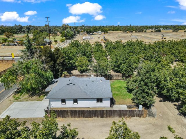 2924 Pock Ln, Stockton, CA 95205