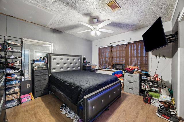 218 Victoria Drive, Houston, TX 77022