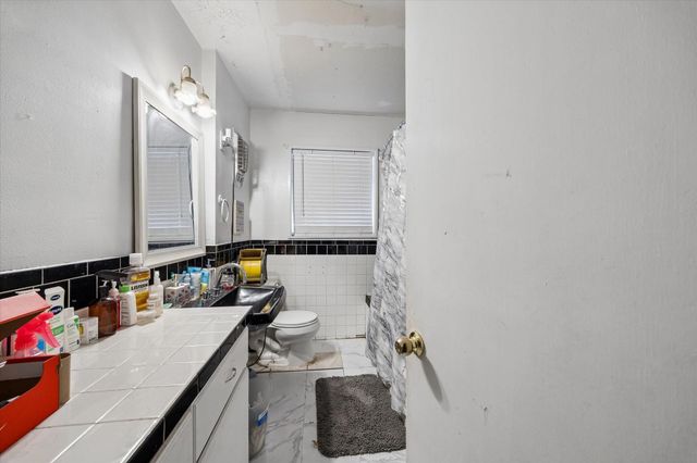 218 Victoria Drive, Houston, TX 77022