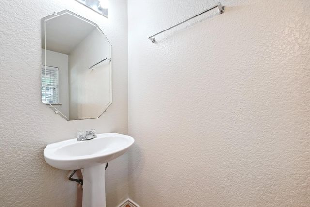 7101 Thannas WAY, Austin, TX 78744