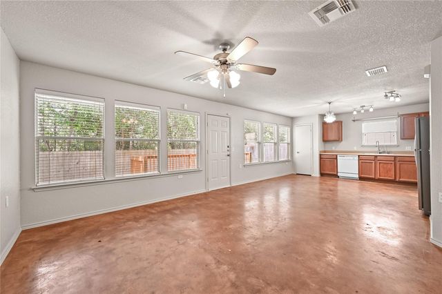 7101 Thannas WAY, Austin, TX 78744