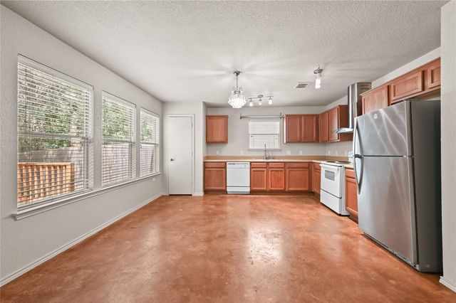 7101 Thannas WAY, Austin, TX 78744