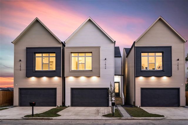 1424 E 33rd Street, Houston, TX 77022